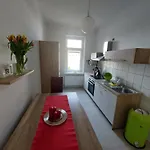 Schoene Zwei-zimmer-wohnung 