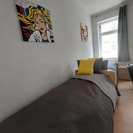 Apartment Schoene Zwei-zimmer-wohnung 