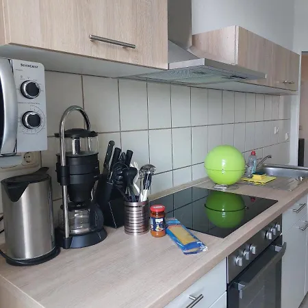 Schoene Zwei-zimmer-wohnung 