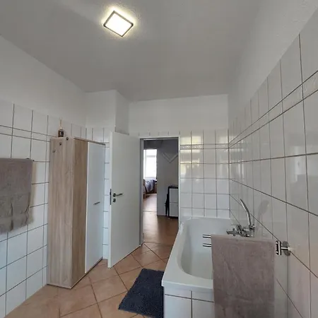 Apartment Schoene Zwei-zimmer-wohnung 