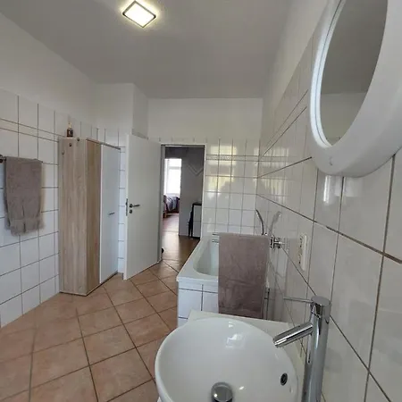 Apartment Schoene Zwei-zimmer-wohnung 
