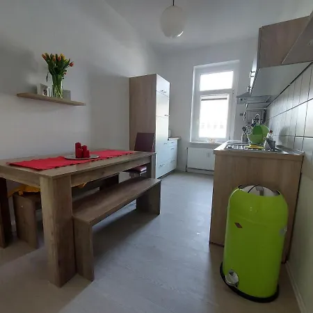 Schoene Zwei-zimmer-wohnung 