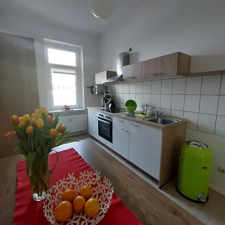 Schoene Zwei-zimmer-wohnung 